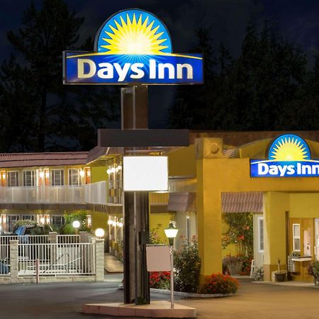 Days Inn By Wyndham King City Zewnętrze zdjęcie